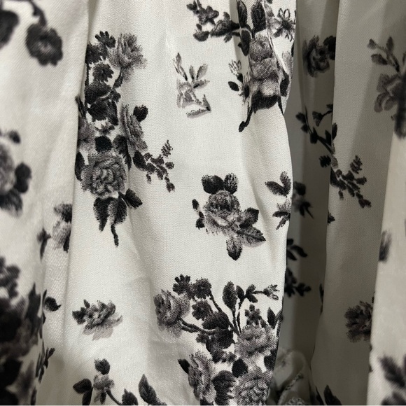 SHEIN black and white floral dress, elastic waist, woman's M - Picture 5 of 7